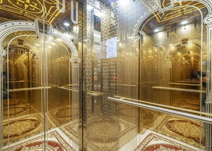 Luxury Palace Hotel 3*
