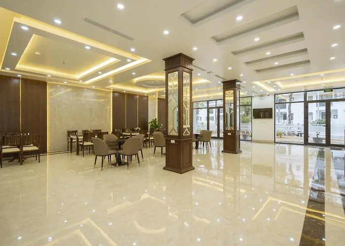 Luxury Palace 3*