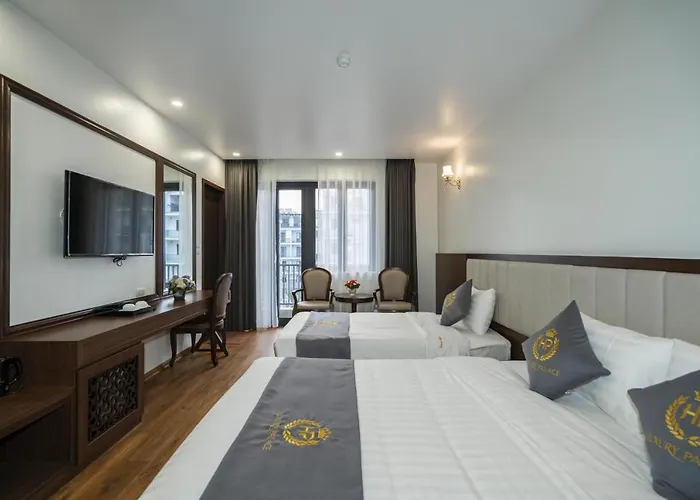 Luxury Palace Khách sạn 3*
